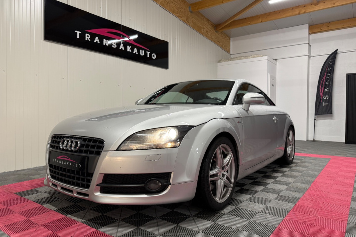 AUDI TT COUPE