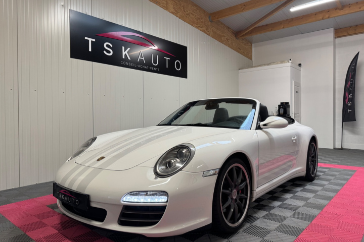 PORSCHE 911 CARRERA 4 CABRIOLET 997