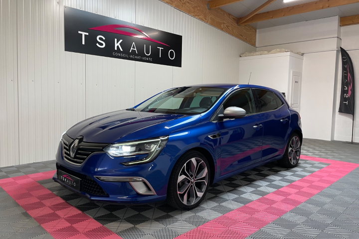 RENAULT MEGANE IV BERLINE